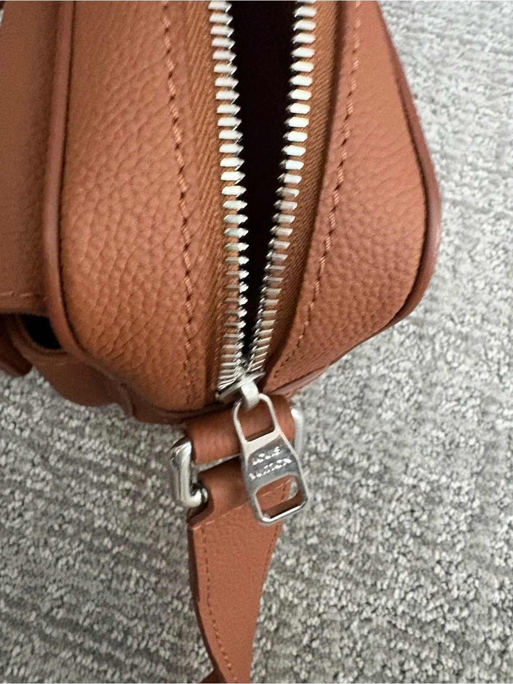 Louis Vuitton Boarding Messenger bag